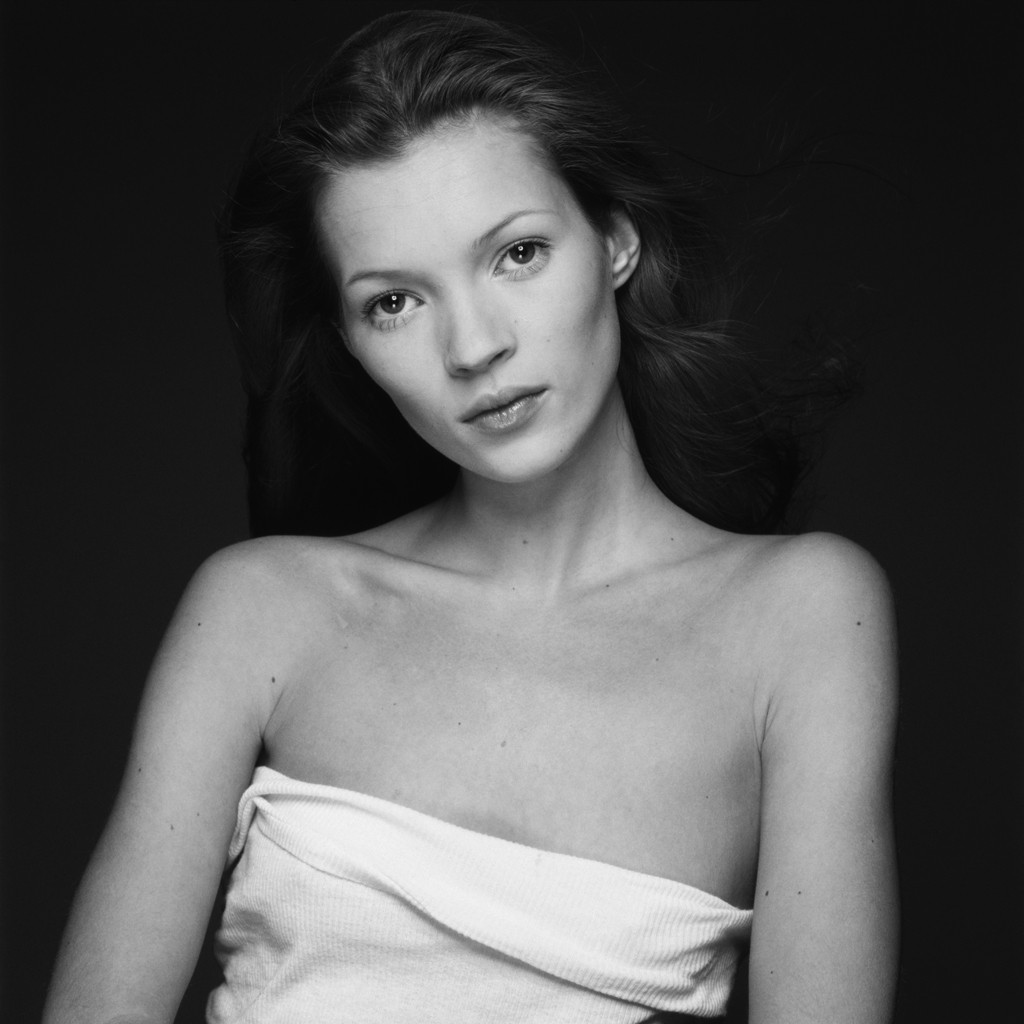 A Quietly Wild Ride Inside Kate Moss Fiercely Private World E News